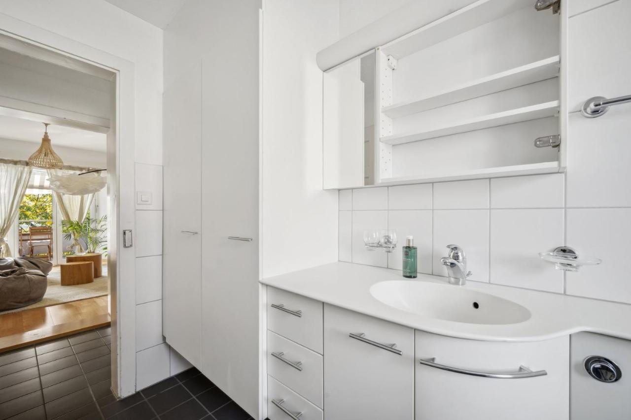 Comfortable Stay In Oerlikon 20 Minutes Away From Zurich Airport Exterior photo