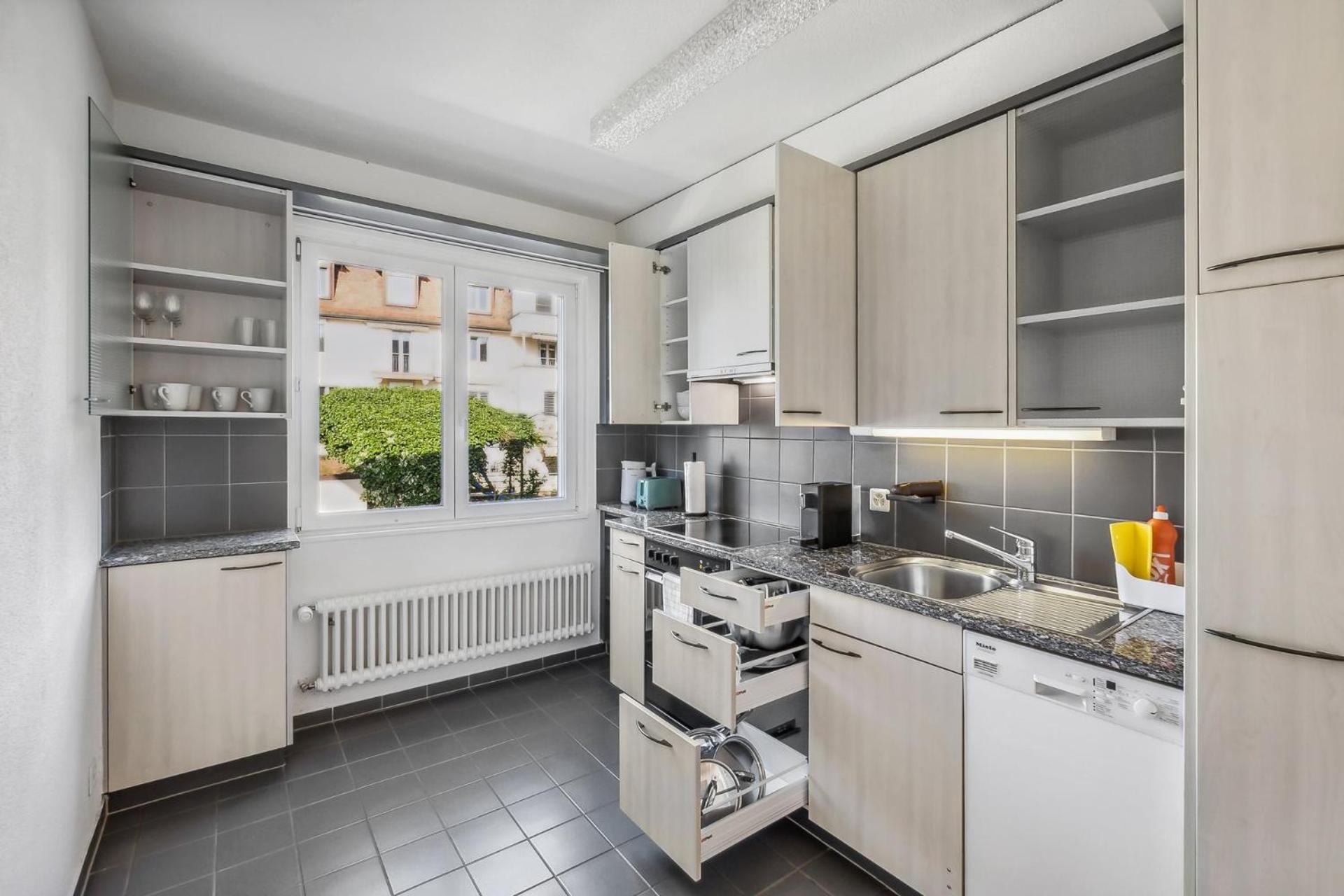 Comfortable Stay In Oerlikon 20 Minutes Away From Zurich Airport Exterior photo